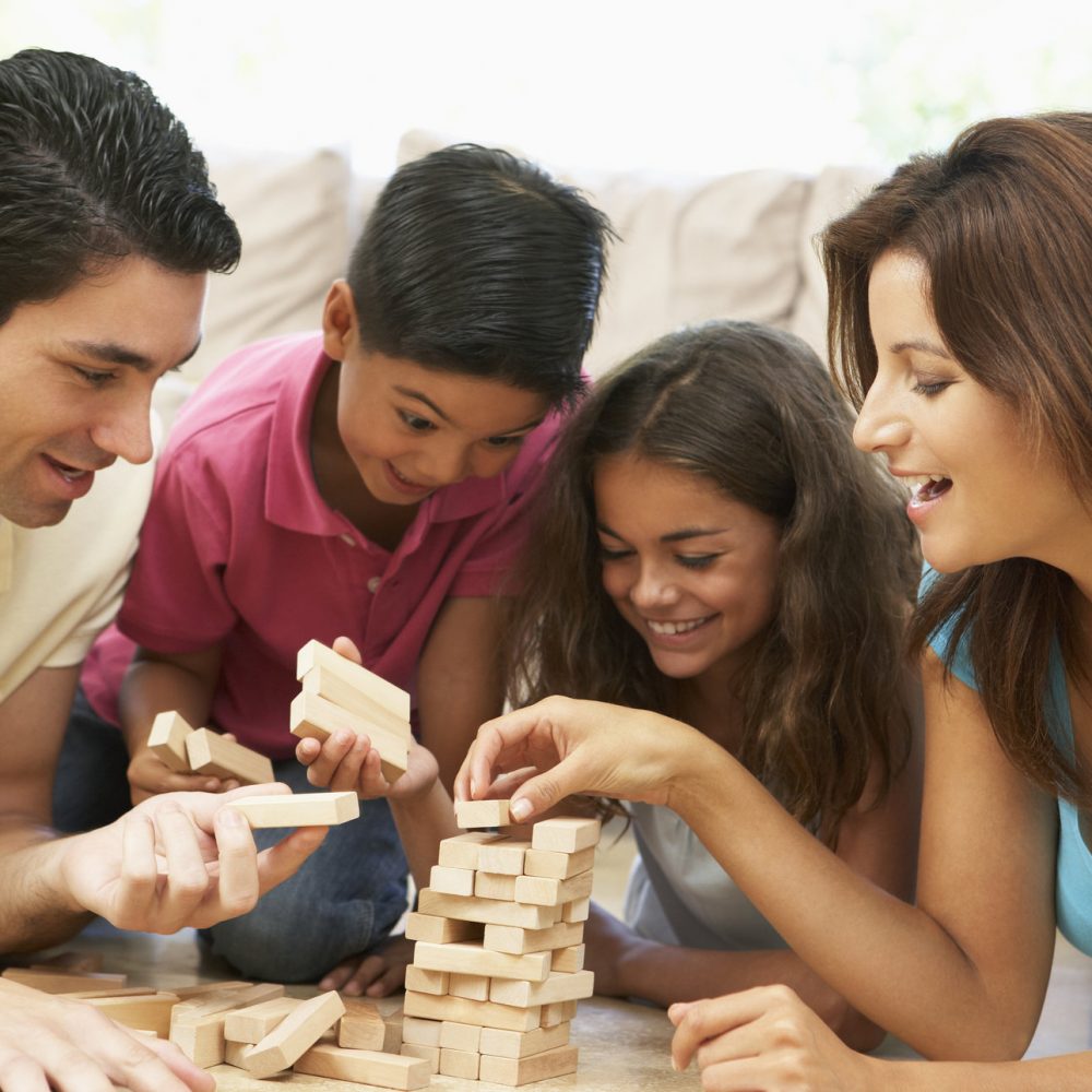 parents-child playing jenga